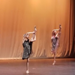 TamiCo Dancing