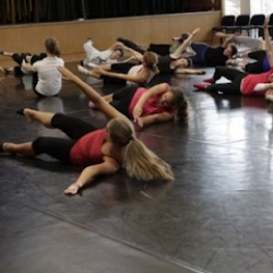 Dance school Hes