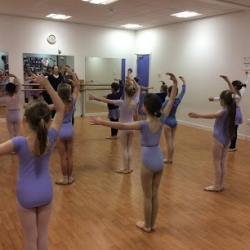 CM Dance